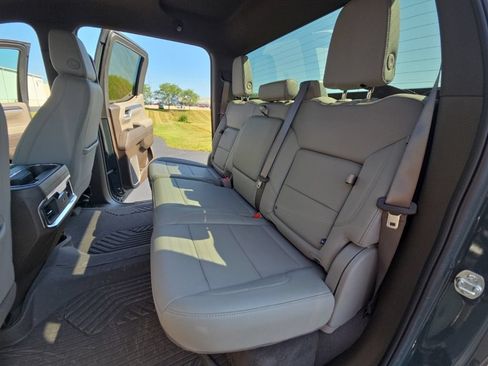 Used 2025 Chevrolet Silverado 1500 LTZ AWD/4WD image 20