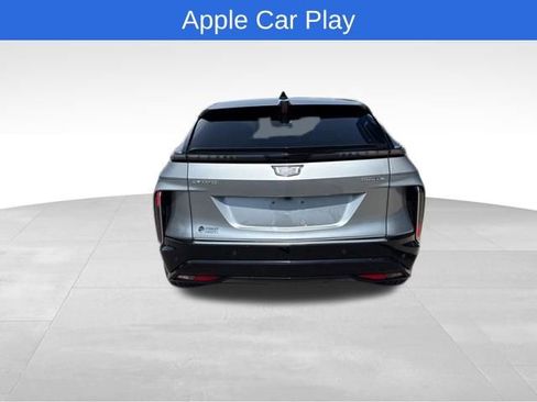Used 2024 Cadillac Lyriq Luxury AWD/4WD image 6