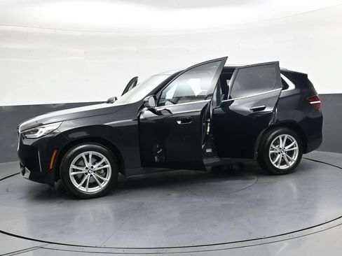 Used 2025 BMW X3 xDrive30i w/ Convenience Package AWD/4WD image 39
