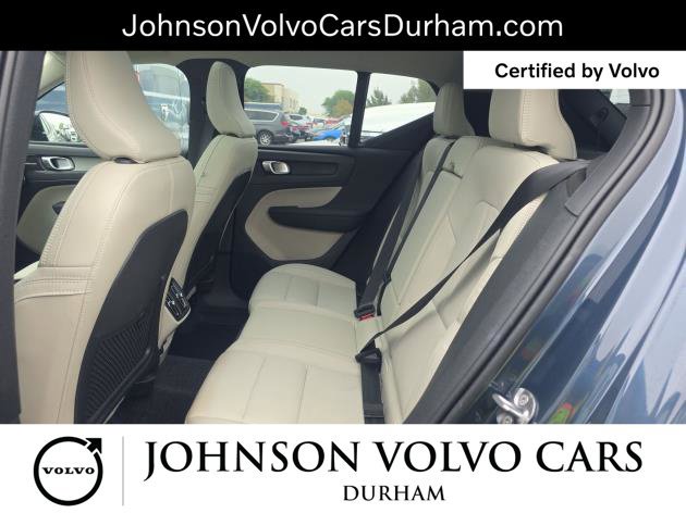 Used 2026 Volvo XC40 B5 Plus AWD/4WD image 9
