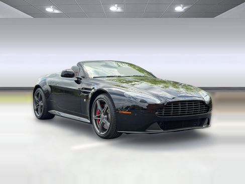 Used 2016 Aston Martin V8 Vantage GT image 28