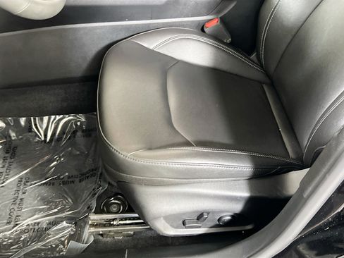Used 2025 Jeep Compass Limited w/ Sun & Sound Group AWD/4WD image 19