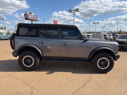 Used 2023 Ford Bronco Outer Banks w/ Sasquatch Package image 5