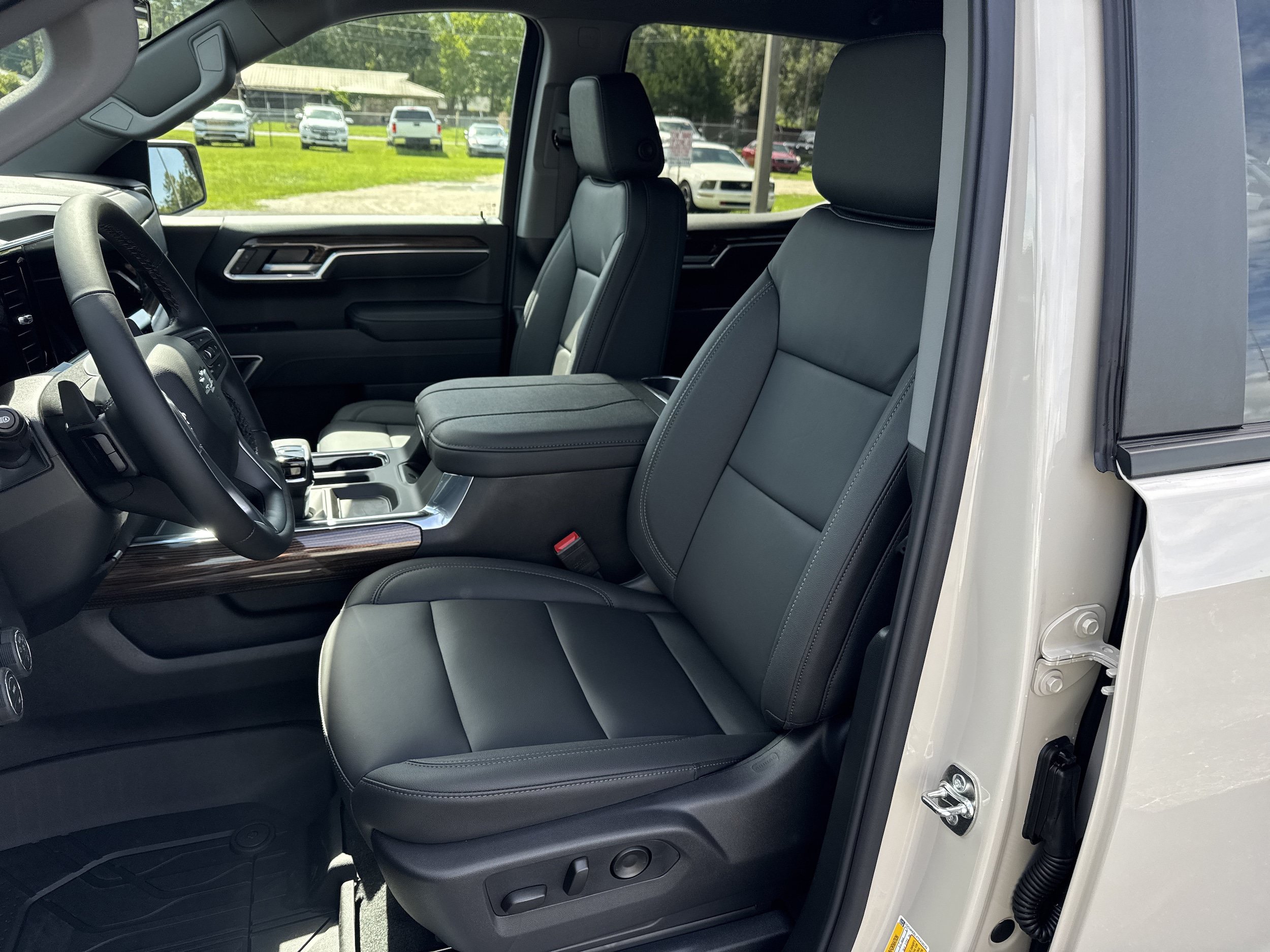 New 2026 Chevrolet Silverado 1500 RST w/ RST All Star Premium Package AWD/4WD image 24