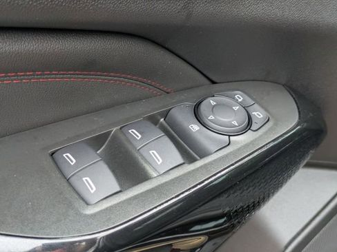 New 2026 Chevrolet Trax RS w/ Sunroof Package FWD image 9