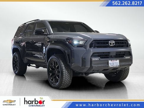 Used 2025 Toyota 4Runner SR5 AWD/4WD image 1