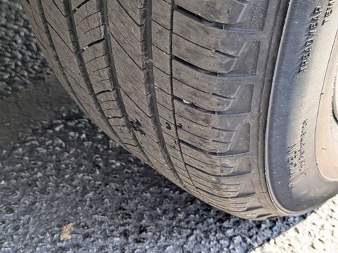 Used 2024 Toyota RAV4 XLE image 12