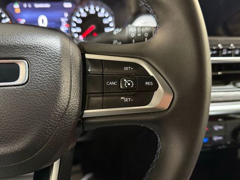 Used 2022 Jeep Compass Latitude image 17