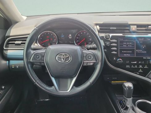 Used 2020 Toyota Camry XSE FWD image 12
