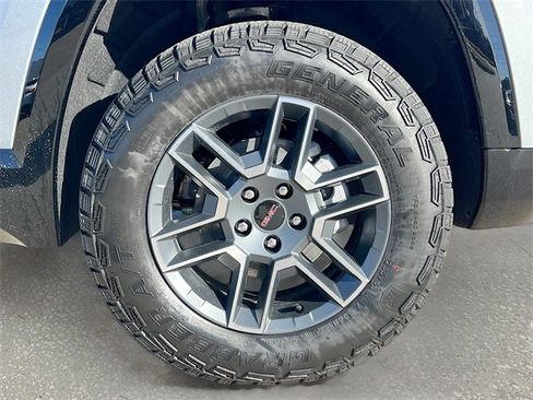 New 2026 GMC Terrain AT4 image 19