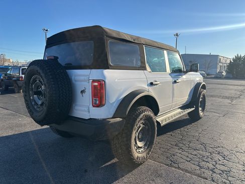 Used 2025 Ford Bronco 4-Door w/ Sasquatch Package image 3