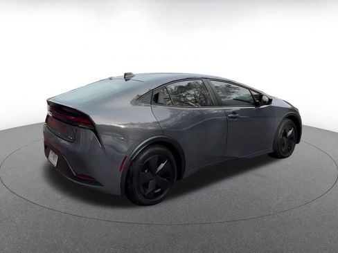 Used 2025 Toyota Prius LE image 12