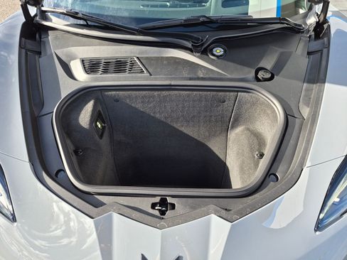 Used 2024 Chevrolet Corvette Stingray Preferred Conv w/ Z51 Performance Package RWD image 31
