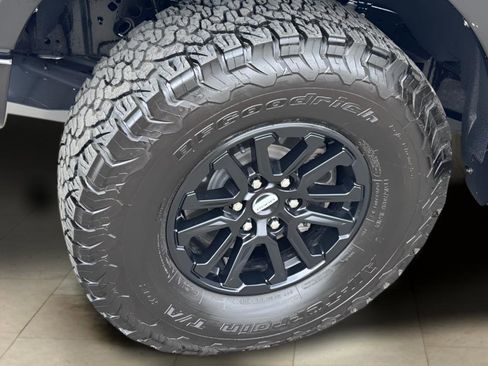 Used 2024 Ford F150 Raptor image 23