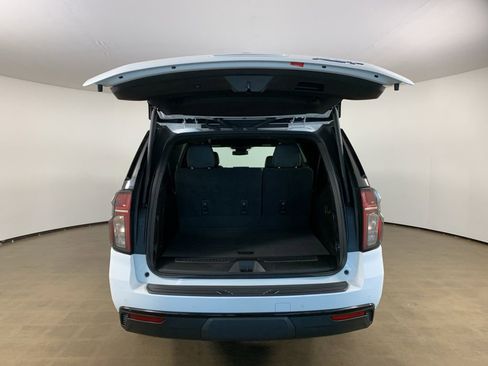 Used 2023 Chevrolet Suburban RST w/ Luxury Package image 12