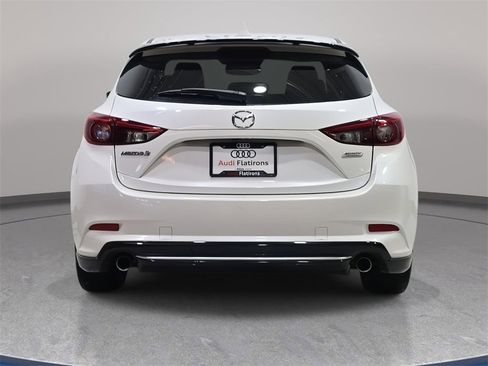 Used 2018 MAZDA MAZDA3 Grand Touring w/ Premium Equipment Package image 7