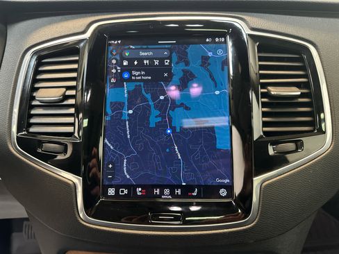 Used 2023 Volvo XC90 T8 Plus image 15