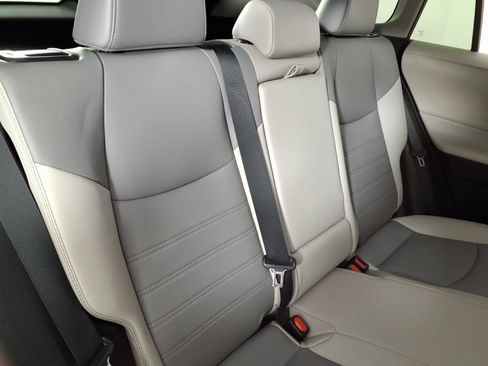 Used 2021 Toyota RAV4 XLE Premium FWD image 13