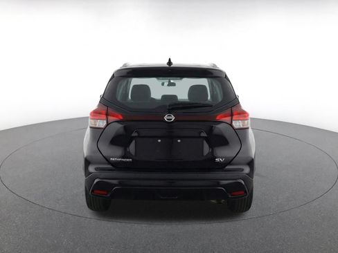 Used 2024 Nissan Kicks SV FWD image 8
