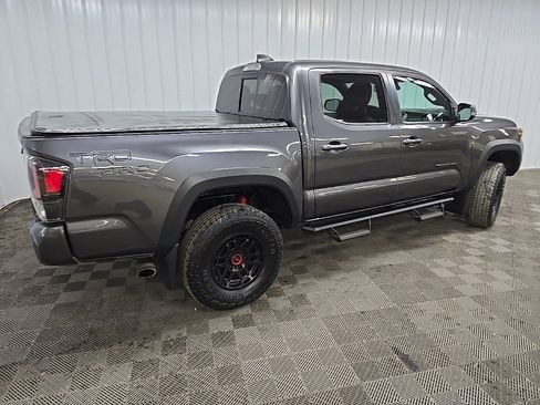Used 2022 Toyota Tacoma TRD Pro image 3