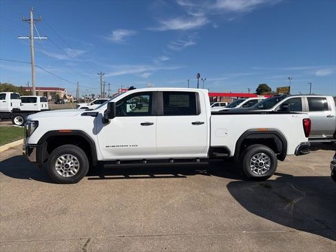New 2026 GMC Sierra 2500 Pro image 3