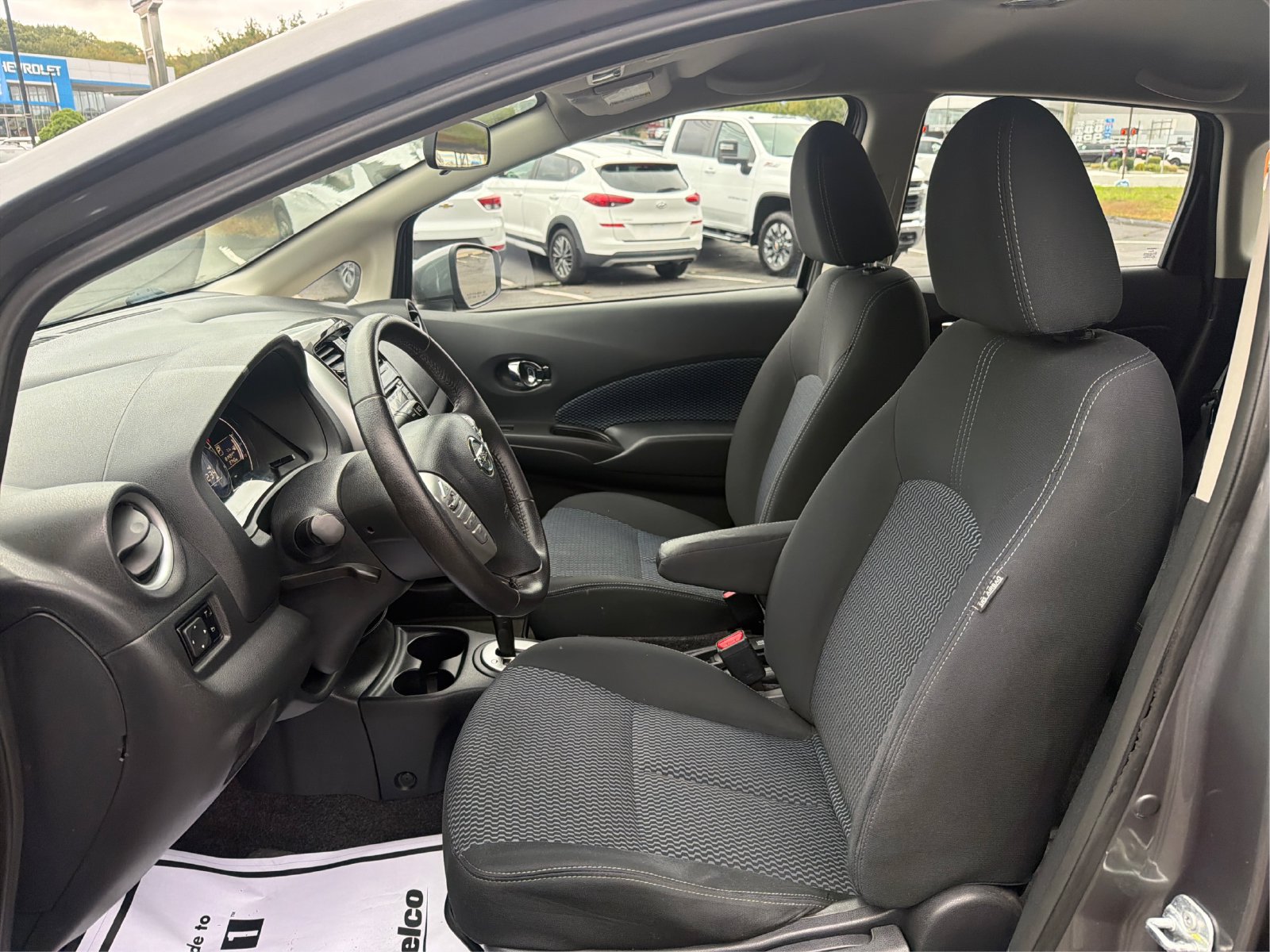 Used 2016 Nissan Versa Note SV FWD image 9