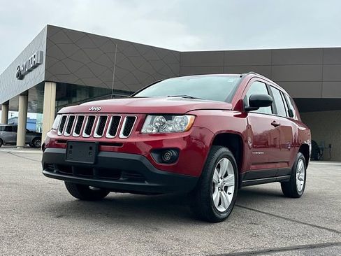 Used 2012 Jeep Compass Latitude image 1