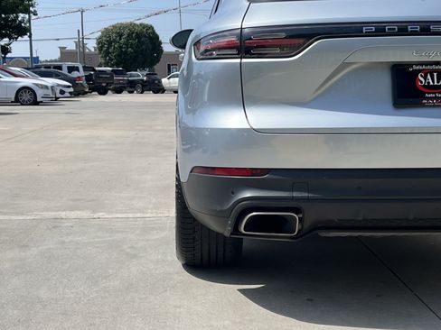 Used 2020 Porsche Cayenne AWD/4WD image 8