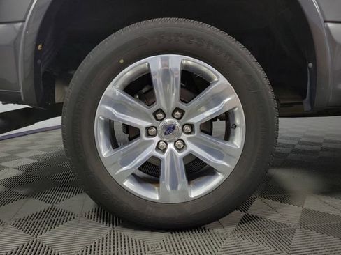 Used 2019 Ford F150 Platinum w/ Equipment Group 701A Luxury image 12