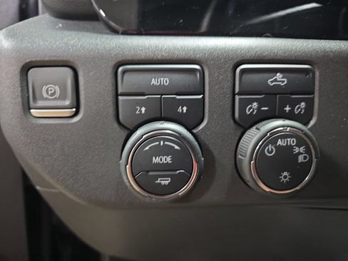 Used 2024 Chevrolet Silverado 1500 LT AWD/4WD image 26