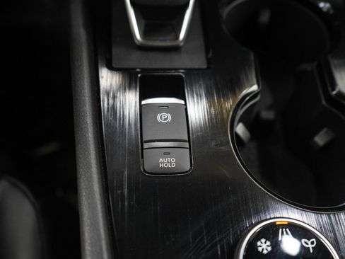 Used 2023 Nissan Rogue SV w/ SV Premium B Package AWD/4WD image 24