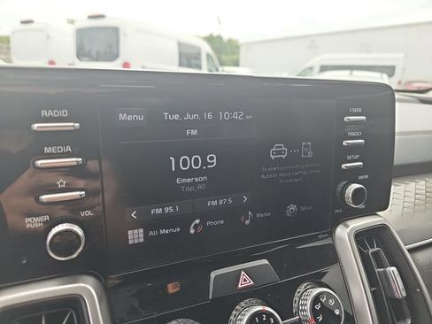 Used 2022 Kia Sorento LX FWD image 23