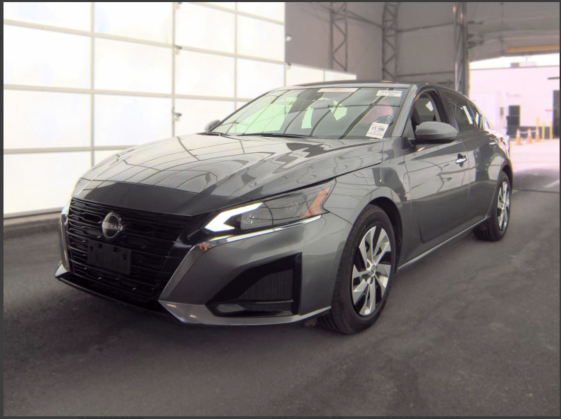 Used 2023 Nissan Altima 2.5 S FWD image 2