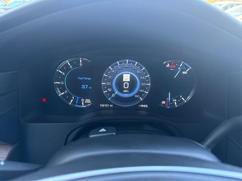 Used 2019 Cadillac Escalade Luxury image 24