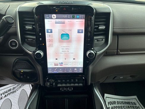 Used 2025 RAM 2500 Laramie w/ Towing Technology Group image 19