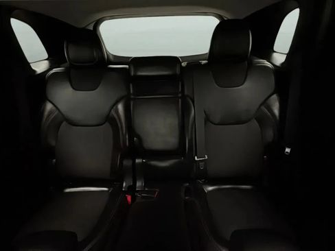 Used 2018 Jeep Cherokee Latitude Plus FWD image 18