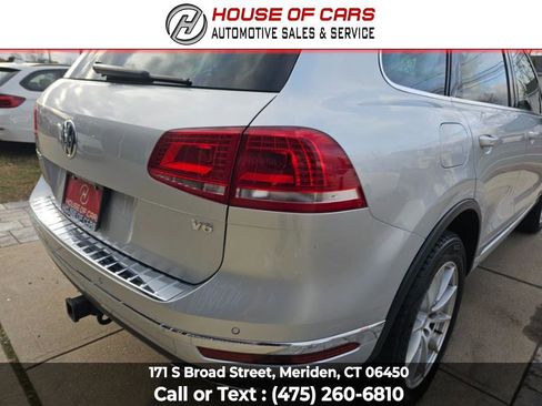 Used 2017 Volkswagen Touareg Executive image 43