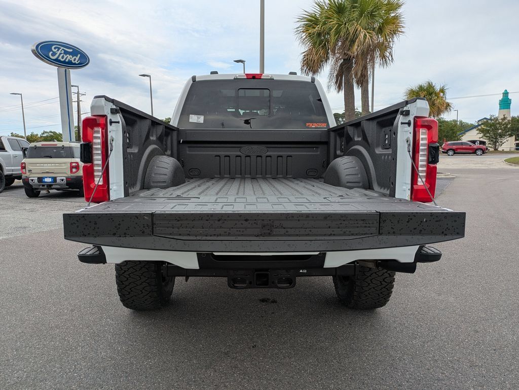 New 2026 Ford F250 Lariat w/ Black Appearance Package AWD/4WD image 13