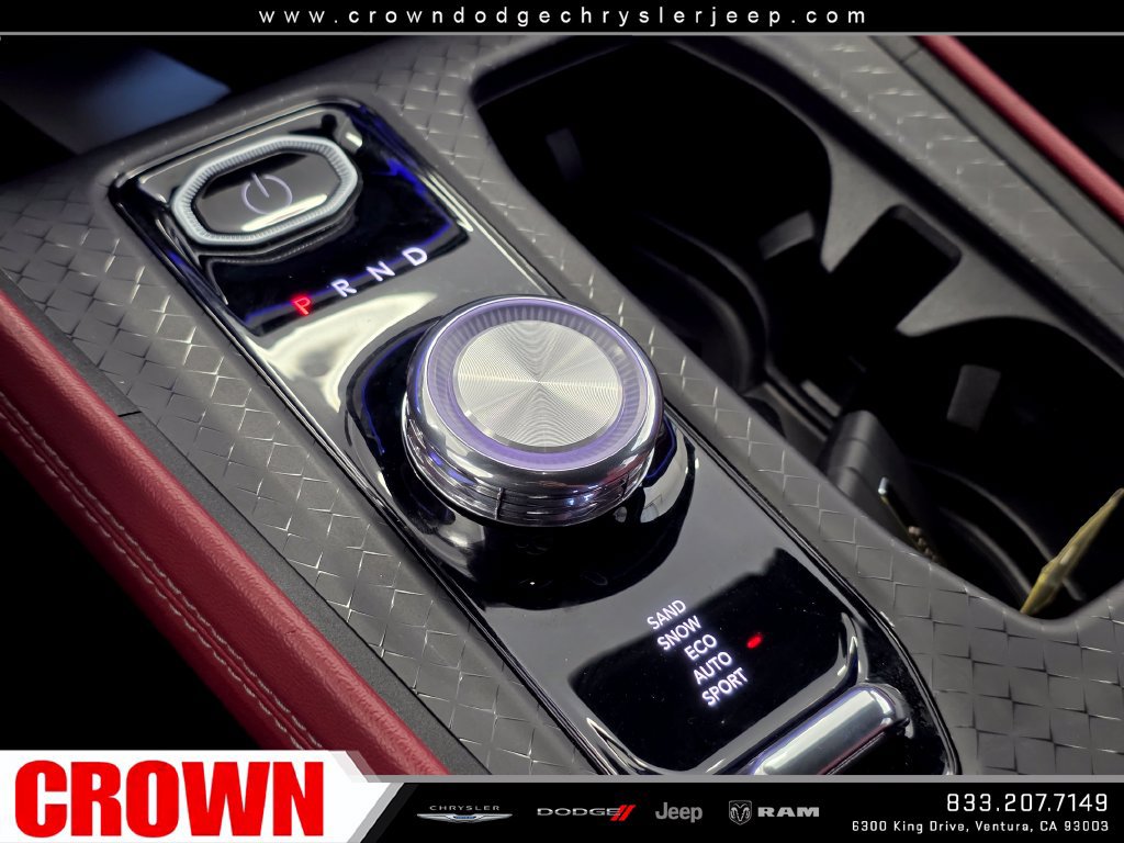 Used 2024 Jeep Wagoneer Launch Edition AWD/4WD image 25