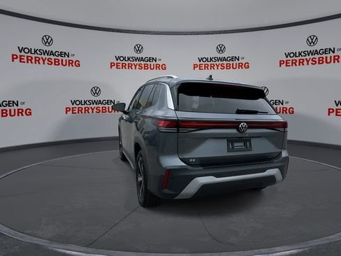 New 2026 Volkswagen Tiguan SE FWD image 6