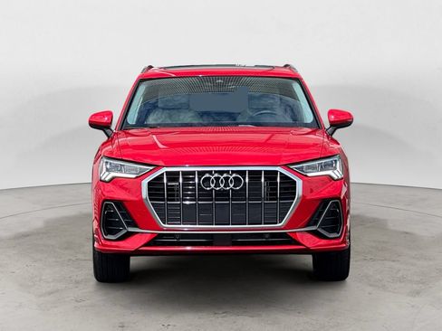 Used 2025 Audi Q3 2.0T Premium Plus w/ Premium Plus Package AWD/4WD image 2