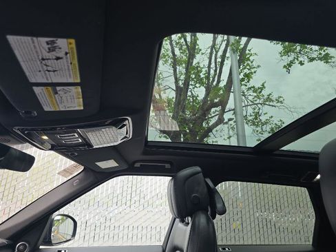 Used 2018 Land Rover Range Rover Sport HSE image 8