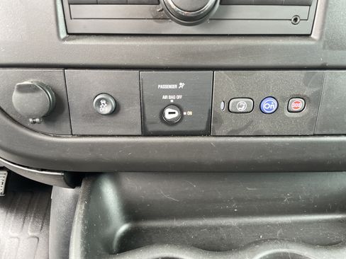 Used 2024 Chevrolet Express 2500 w/ Driver Convenience Package RWD image 31