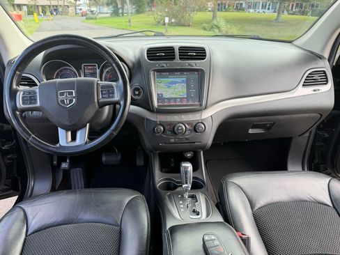 Used 2020 Dodge Journey Crossroad w/ Popular Equipment Group image 11