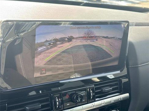 New 2026 Nissan Pathfinder SV image 32