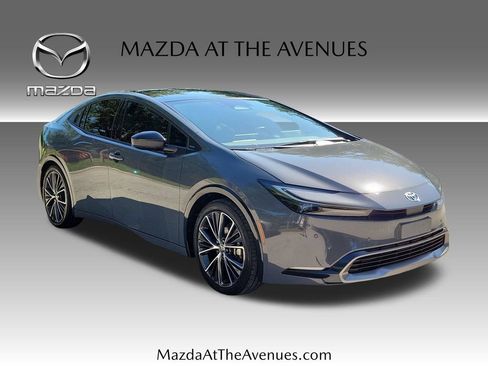 Used 2025 Toyota Prius Limited FWD image 3