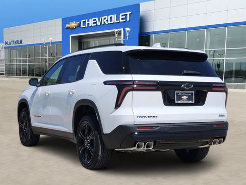 New 2027 Chevrolet Traverse LT w/ Midnight/Sport Edition FWD image 4