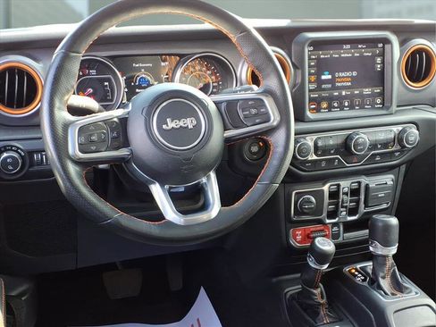 Used 2021 Jeep Gladiator Mojave image 16