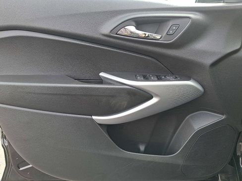 Used 2024 Chevrolet Trax RS w/ Driver Confidence Package image 12