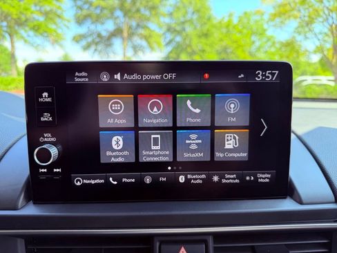 Used 2025 Honda Pilot Touring image 25